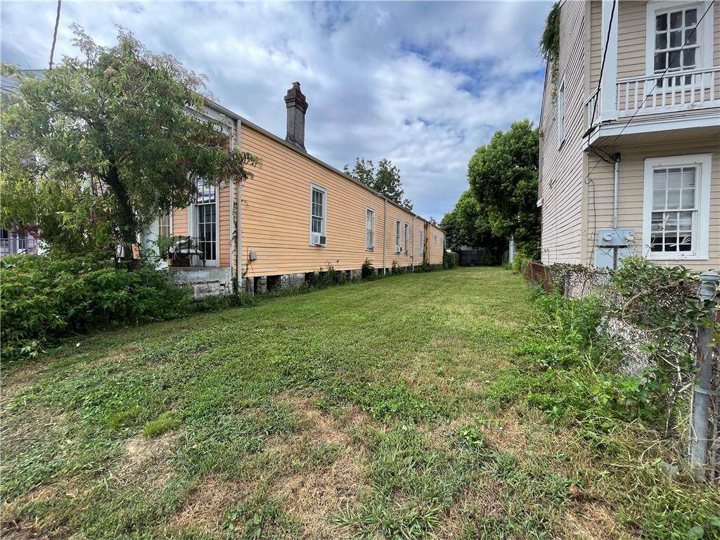 1342 Kerlerec Street - Photo 1