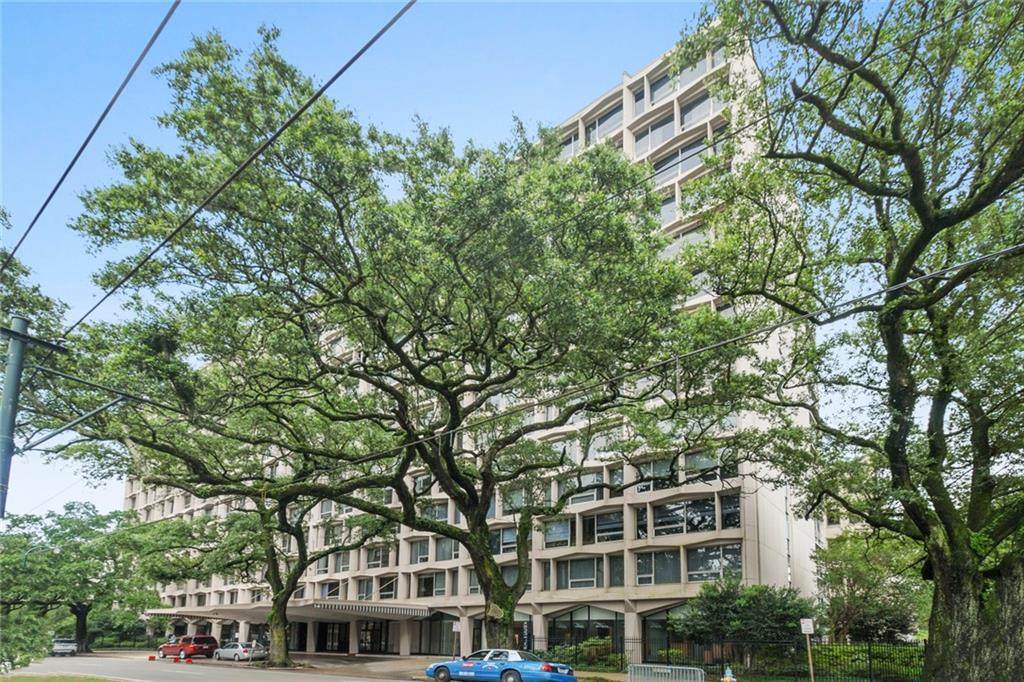 2100 St Charles Avenue - Photo 1