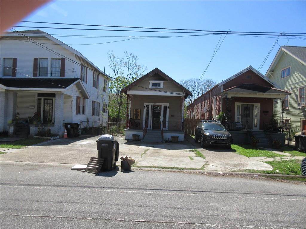 3814 Banks Street - Photo 1