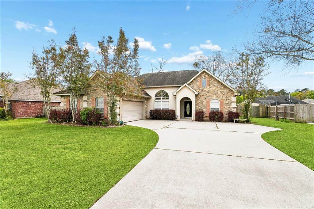 408 Gainesway Drive - Photo 1