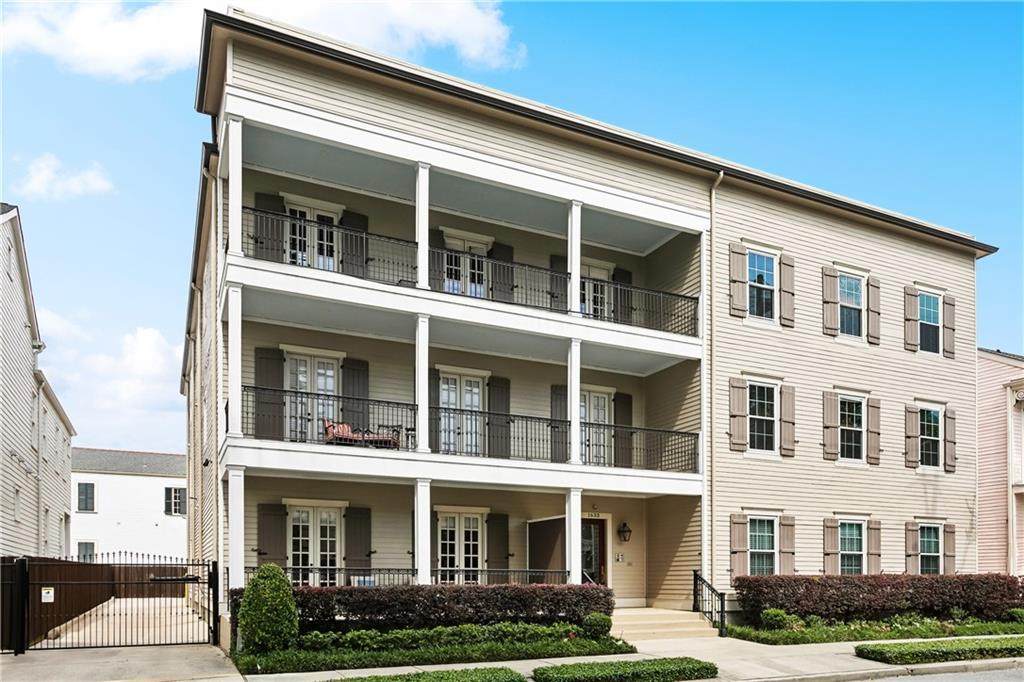 1633 First Street - Photo 1