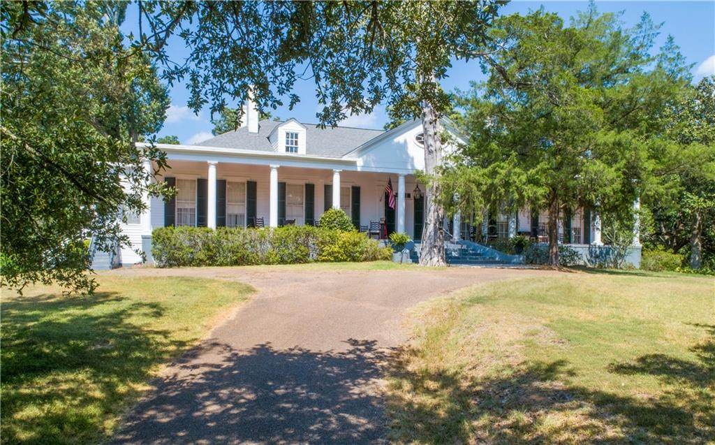 131 Winchester Road - Photo 1