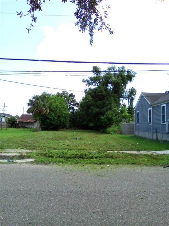 2027 Deslonde Street - Photo 1