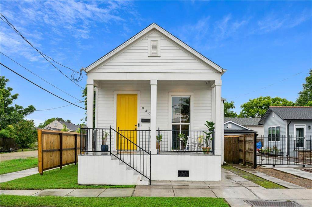 839 Belleville Street - Photo 1