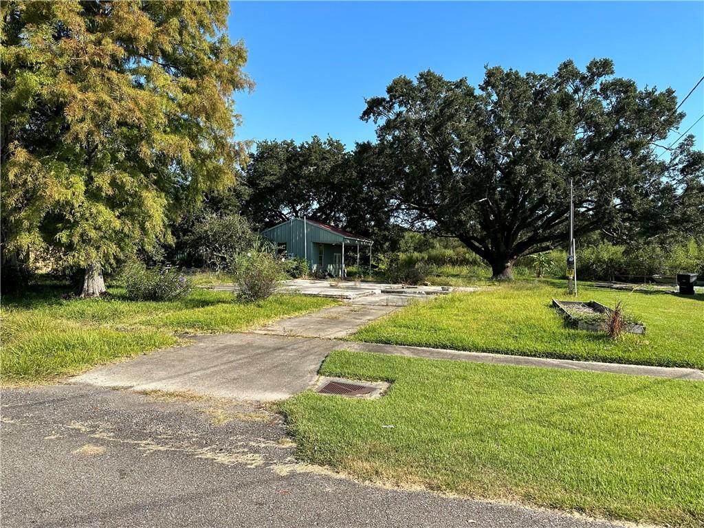 https://bt-photos.global.ssl.fastly.net/neworleans/orig_boomver_1_2548154-2.jpg