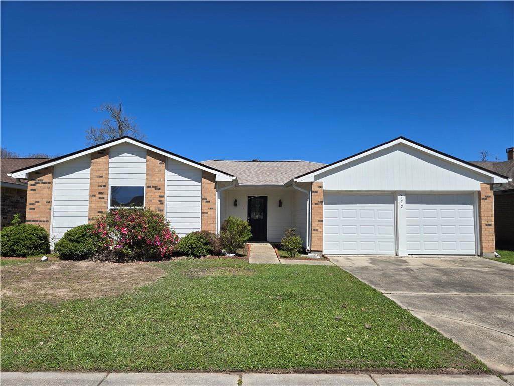 222 Queen Anne Drive - Photo 1