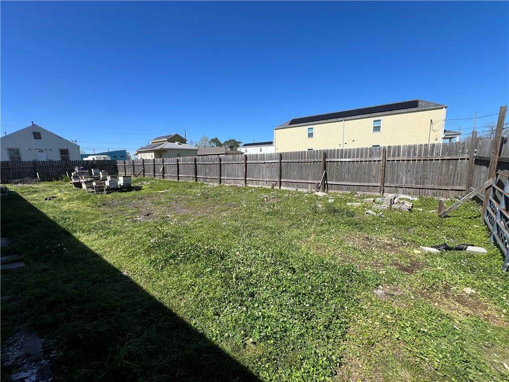 47766 Lizardi Street - Photo 1