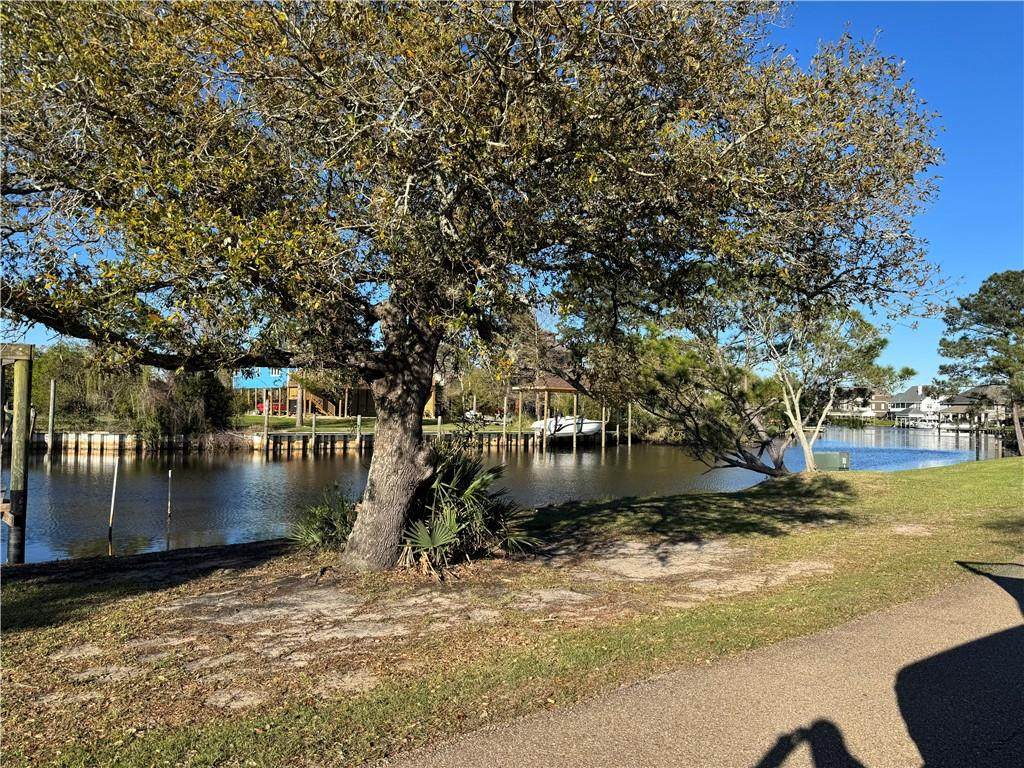 Peninsula Dr. Slidel Peninsula Dr Drive - Photo 1