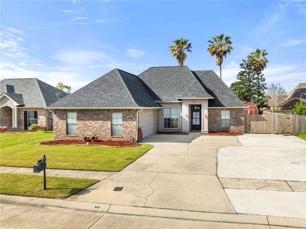 114 Gloria Court - Photo 1