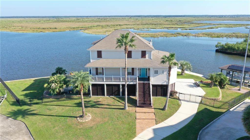 520 Carr Drive - Photo 1