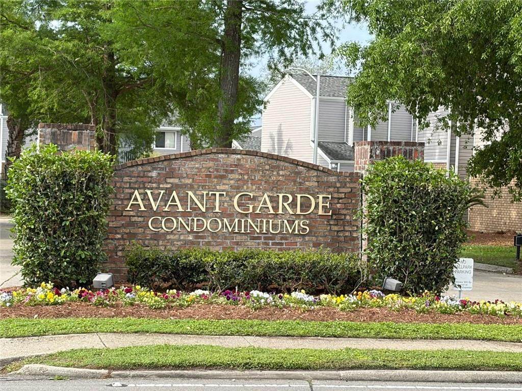 77 Avant Garde Circle - Photo 1
