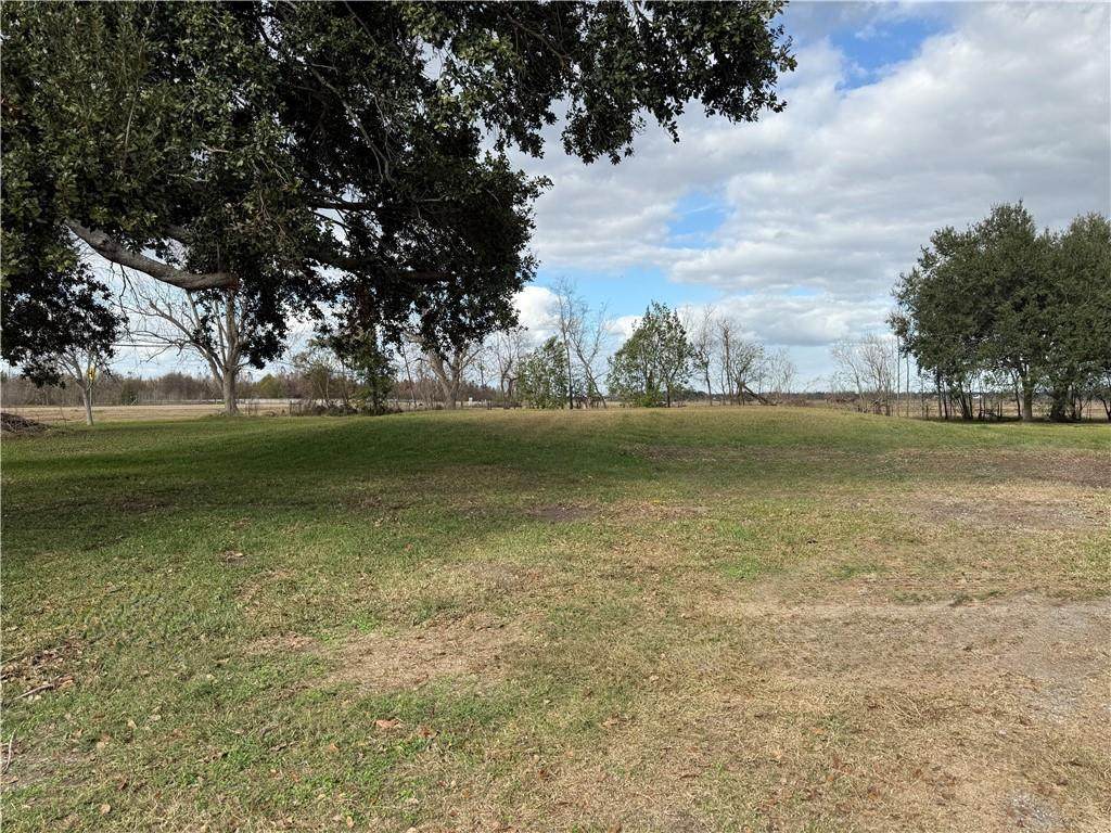 101 Luke Drive - Photo 1