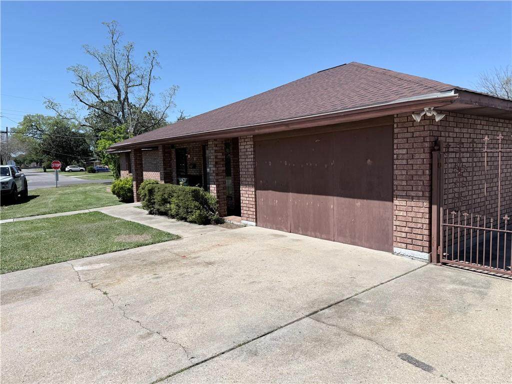 4425 14TH Street - Photo 1