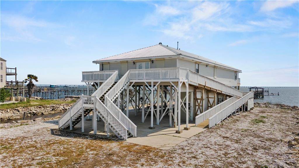 125 Lakeview Drive - Photo 1