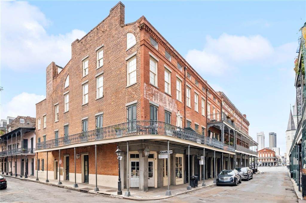 538 Madison Street - Photo 1