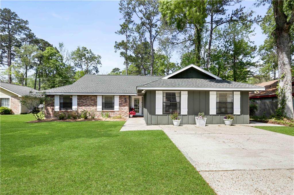 516 Woodridge Boulevard - Photo 1