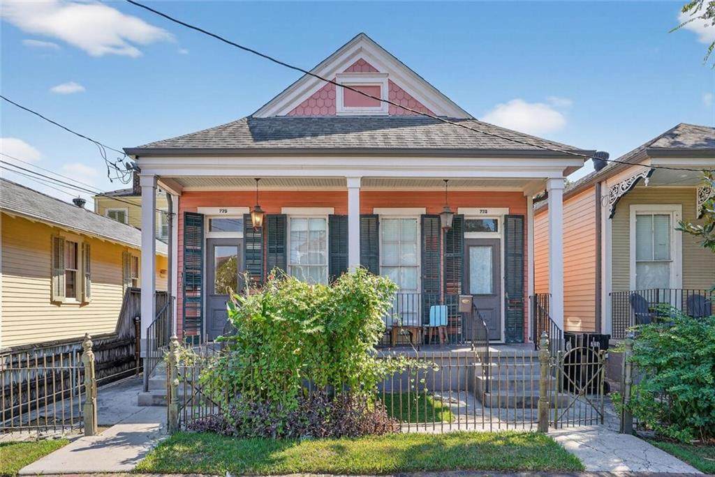 725 Marengo Street - Photo 1