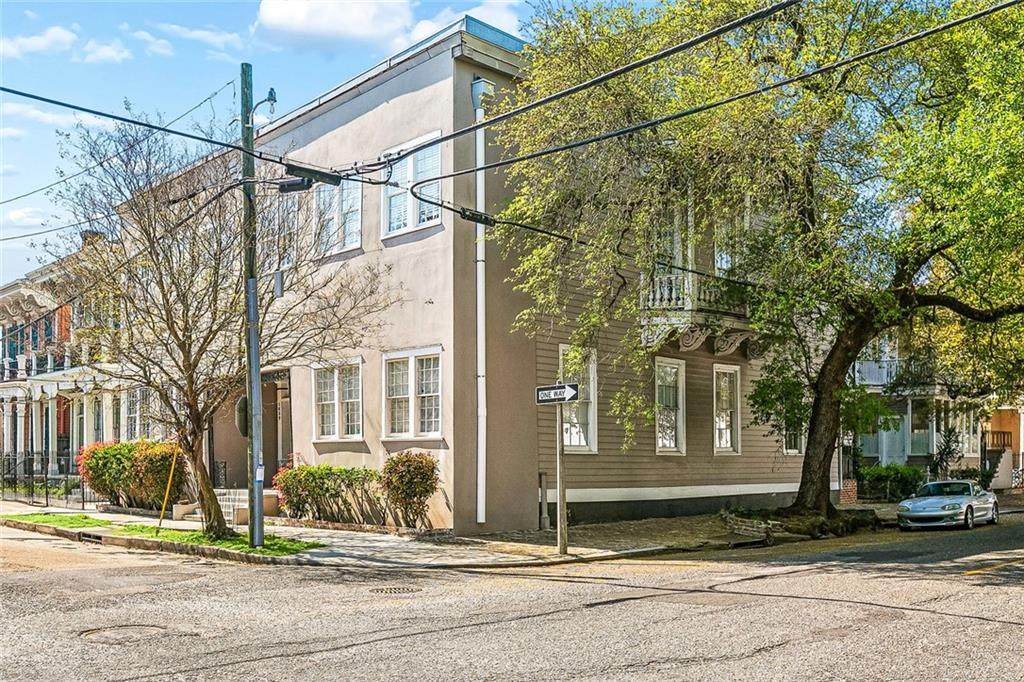 1452 St Mary Street - Photo 1