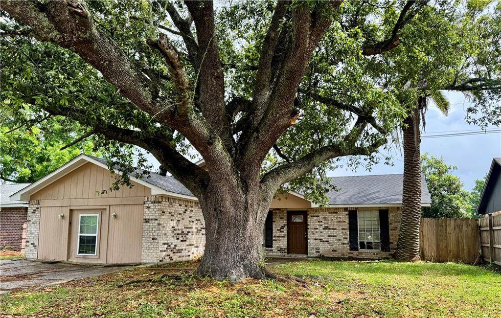 1400 Sugar Ridge Drive - Photo 1