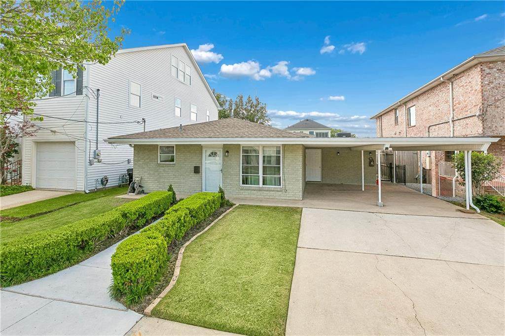 132 14TH Street - Photo 1