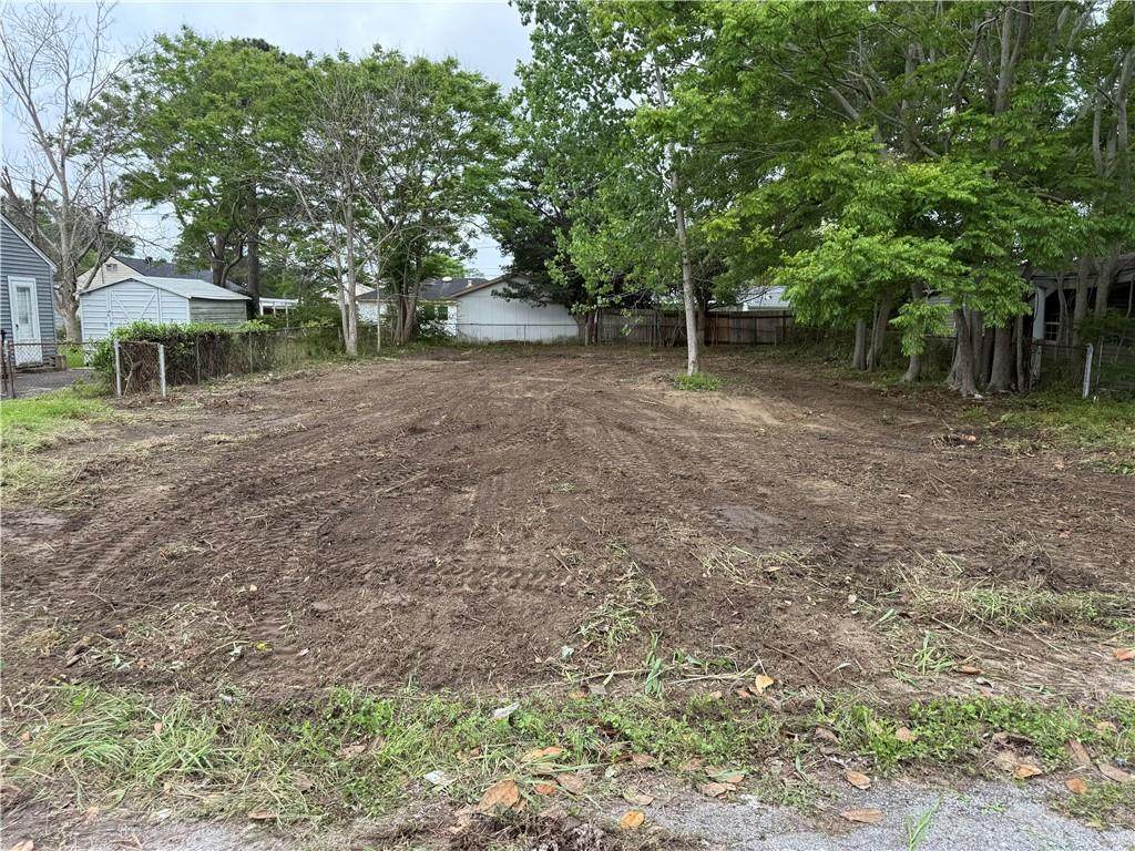 615 Lang Street - Photo 1