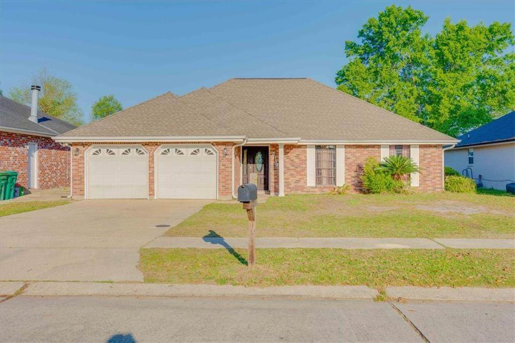 2039 Golfview Drive - Photo 1