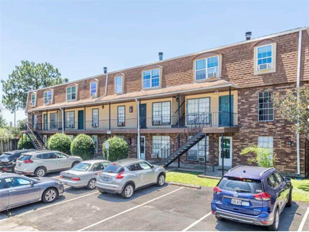 6220 Riverside Drive - Photo 1