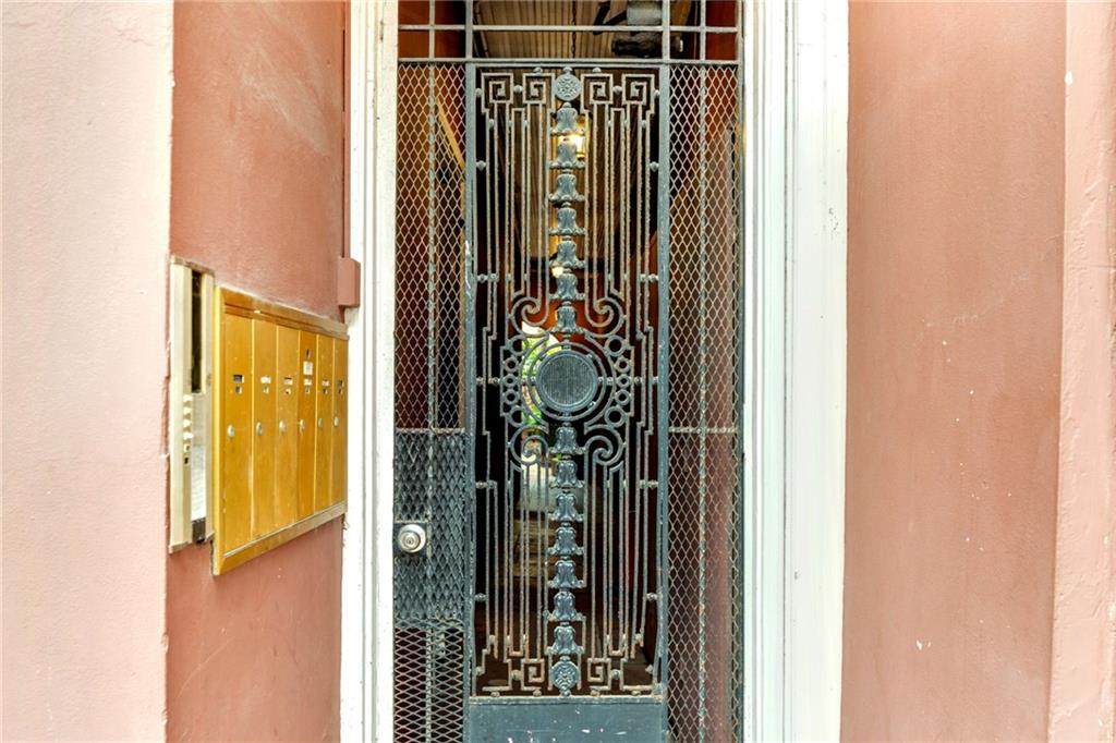 https://bt-photos.global.ssl.fastly.net/neworleans/orig_boomver_1_2550719-2.jpg