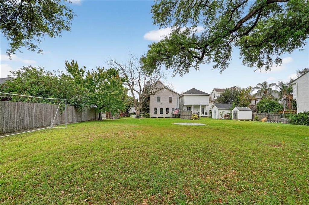 337 Stafford Place - Photo 1