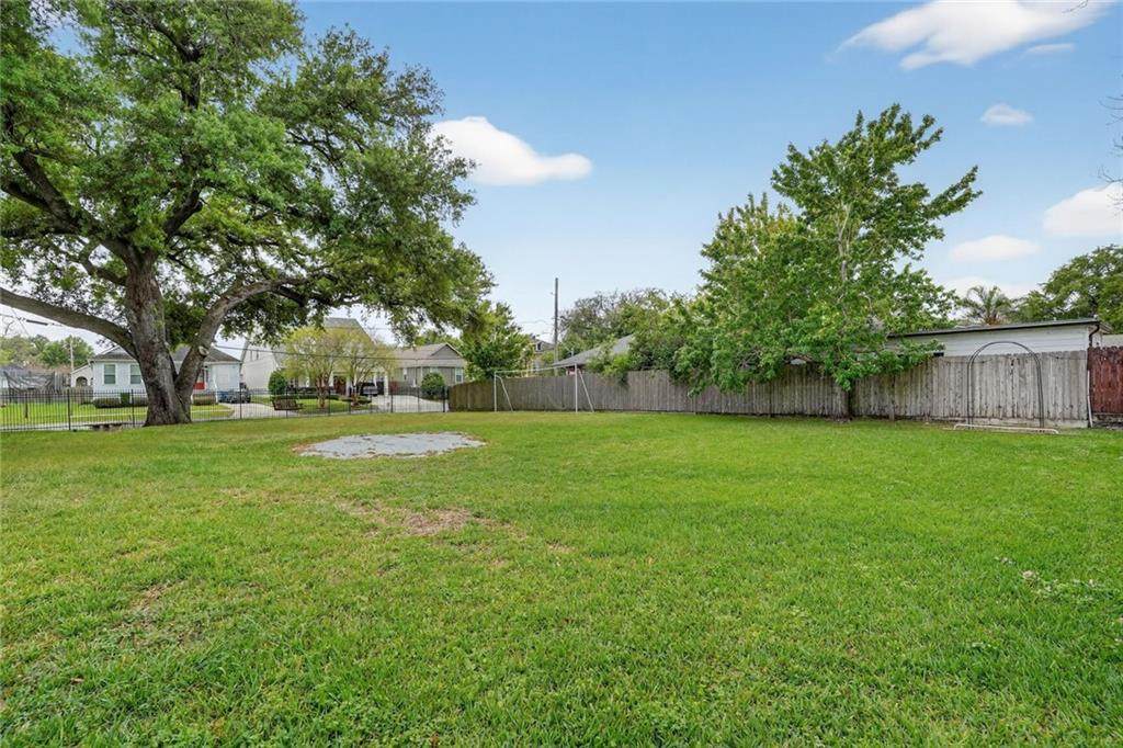 https://bt-photos.global.ssl.fastly.net/neworleans/orig_boomver_1_2550763-2.jpg