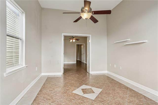 https://bt-photos.global.ssl.fastly.net/neworleans/orig_boomver_1_2550970-2.jpg