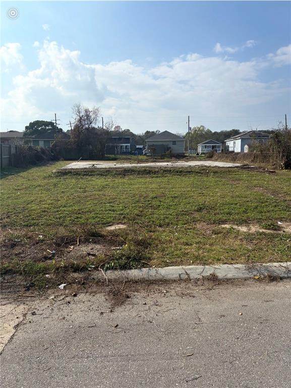 6624 Laverne Street - Photo 1