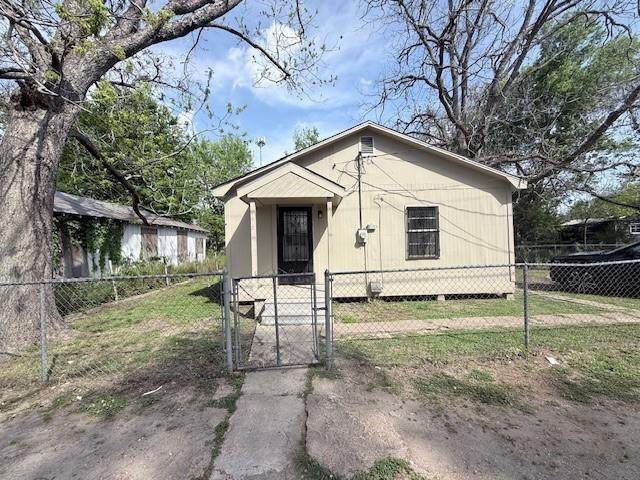 1618 Caddo Street - Photo 1