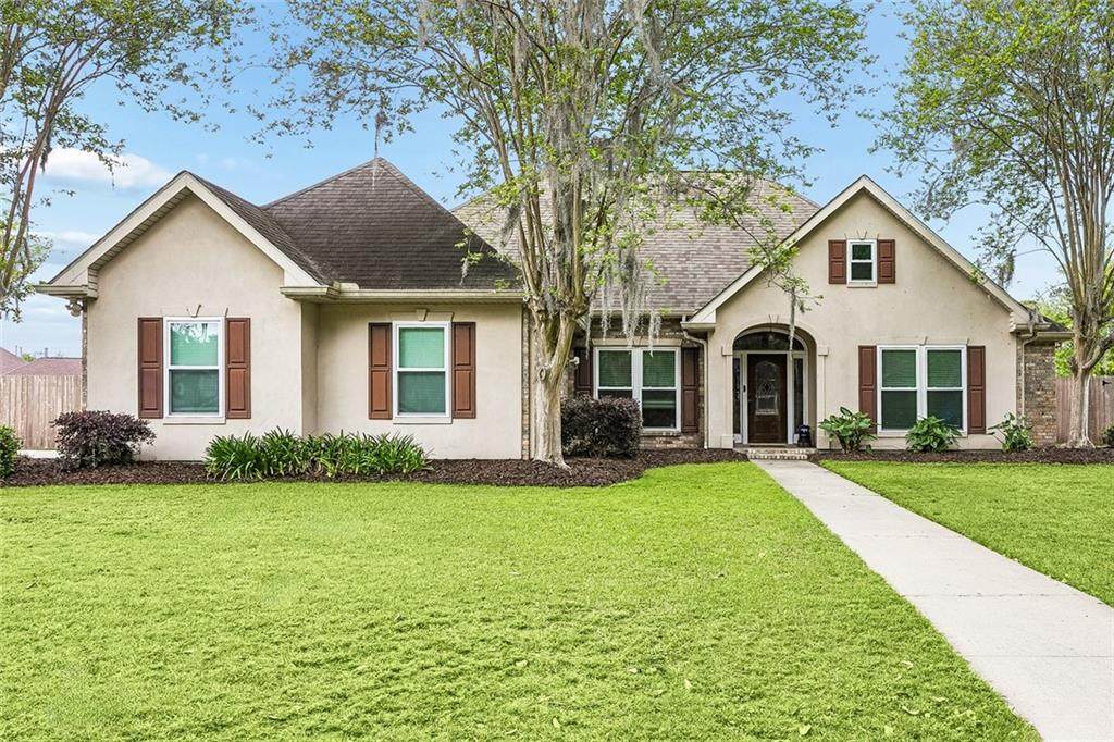 150 Riverbend Drive - Photo 1