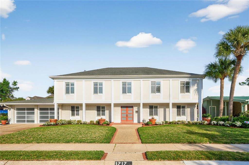 1717 Oriole Street - Photo 1