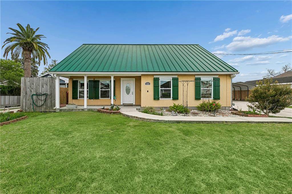1321 Avenue A Avenue - Photo 1