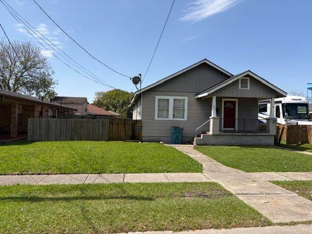 532 Chalmette Street - Photo 1