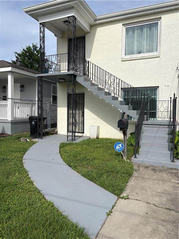 4121 Duplessis Street - Photo 1