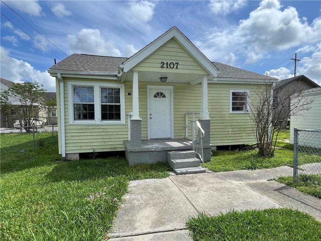 2107 Montesquieu Street - Photo 1