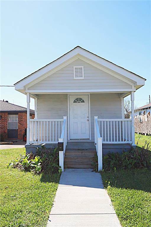806 Estalote Avenue - Photo 1