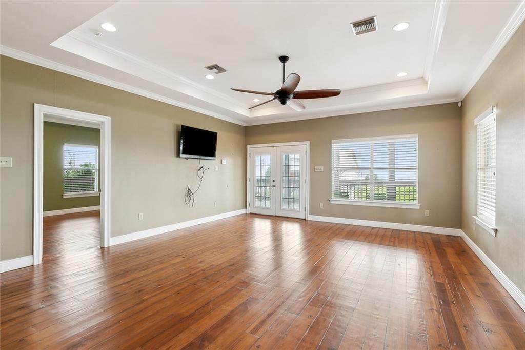 https://bt-photos.global.ssl.fastly.net/neworleans/orig_boomver_1_2552574-2.jpg