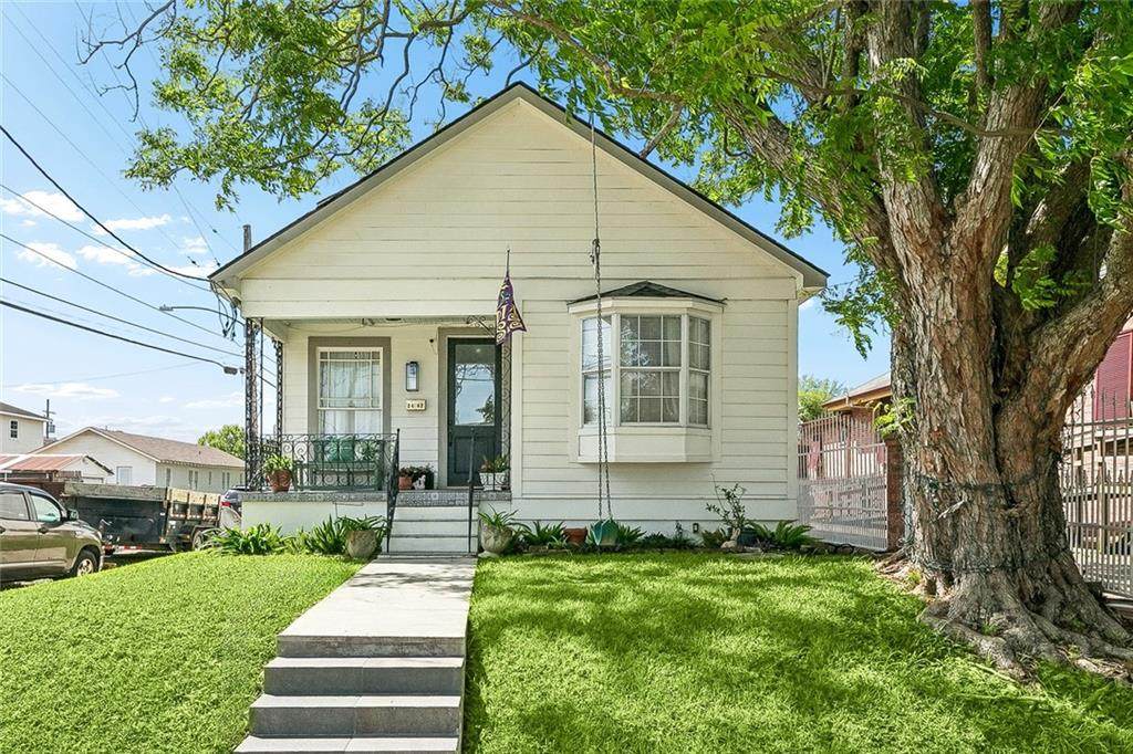 2482 Jasmine Street - Photo 1