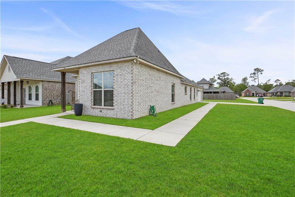 https://bt-photos.global.ssl.fastly.net/neworleans/orig_boomver_1_2552878-2.jpg