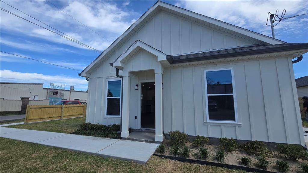 3627 Park Boulevard - Photo 1
