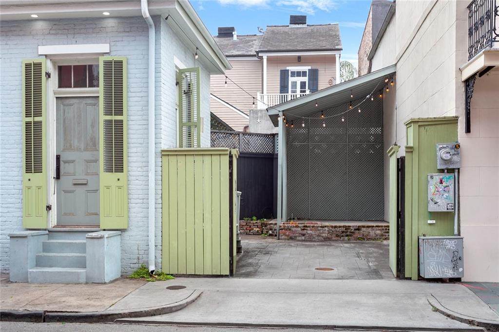 https://bt-photos.global.ssl.fastly.net/neworleans/orig_boomver_1_2553278-2.jpg