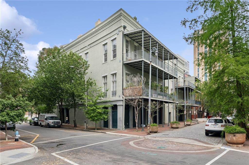 https://bt-photos.global.ssl.fastly.net/neworleans/orig_boomver_1_2553294-2.jpg