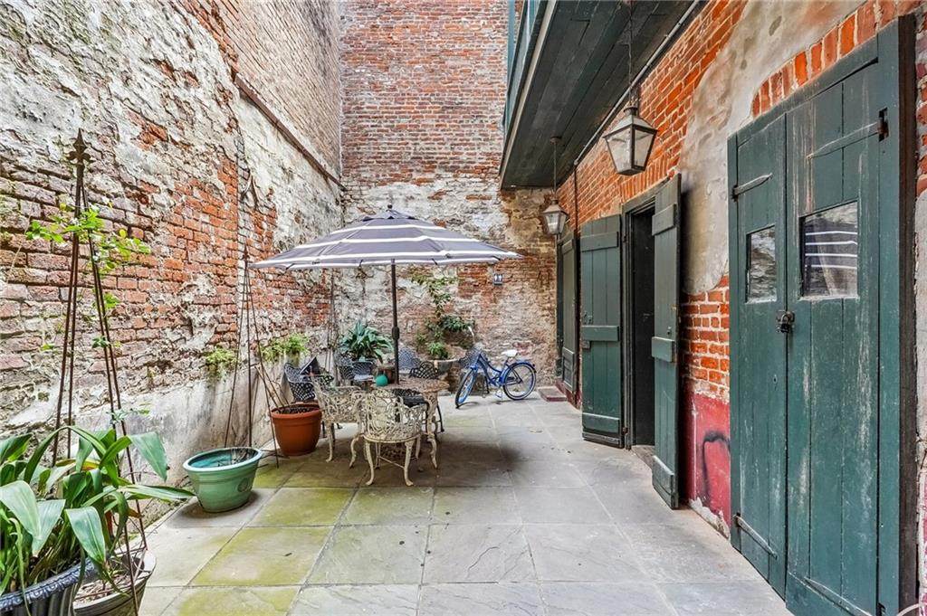 https://bt-photos.global.ssl.fastly.net/neworleans/orig_boomver_1_2553363-2.jpg