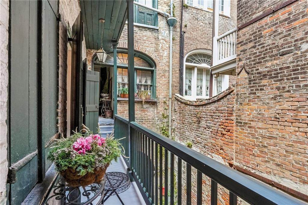 https://bt-photos.global.ssl.fastly.net/neworleans/orig_boomver_1_2553365-2.jpg