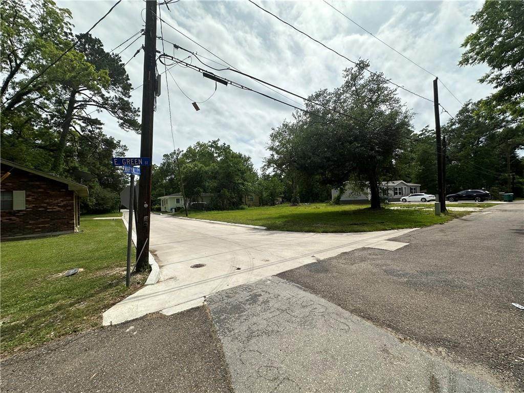 https://bt-photos.global.ssl.fastly.net/neworleans/orig_boomver_1_2553656-2.jpg