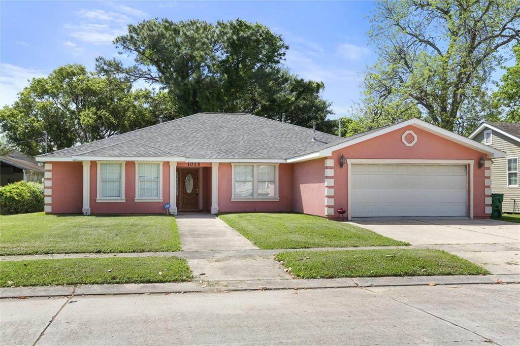 1015 Fairway Street - Photo 1